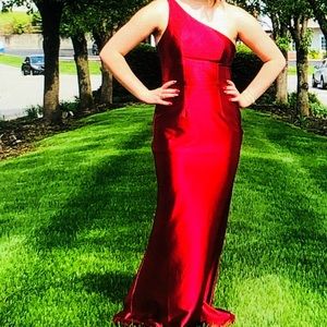 Red prom dress